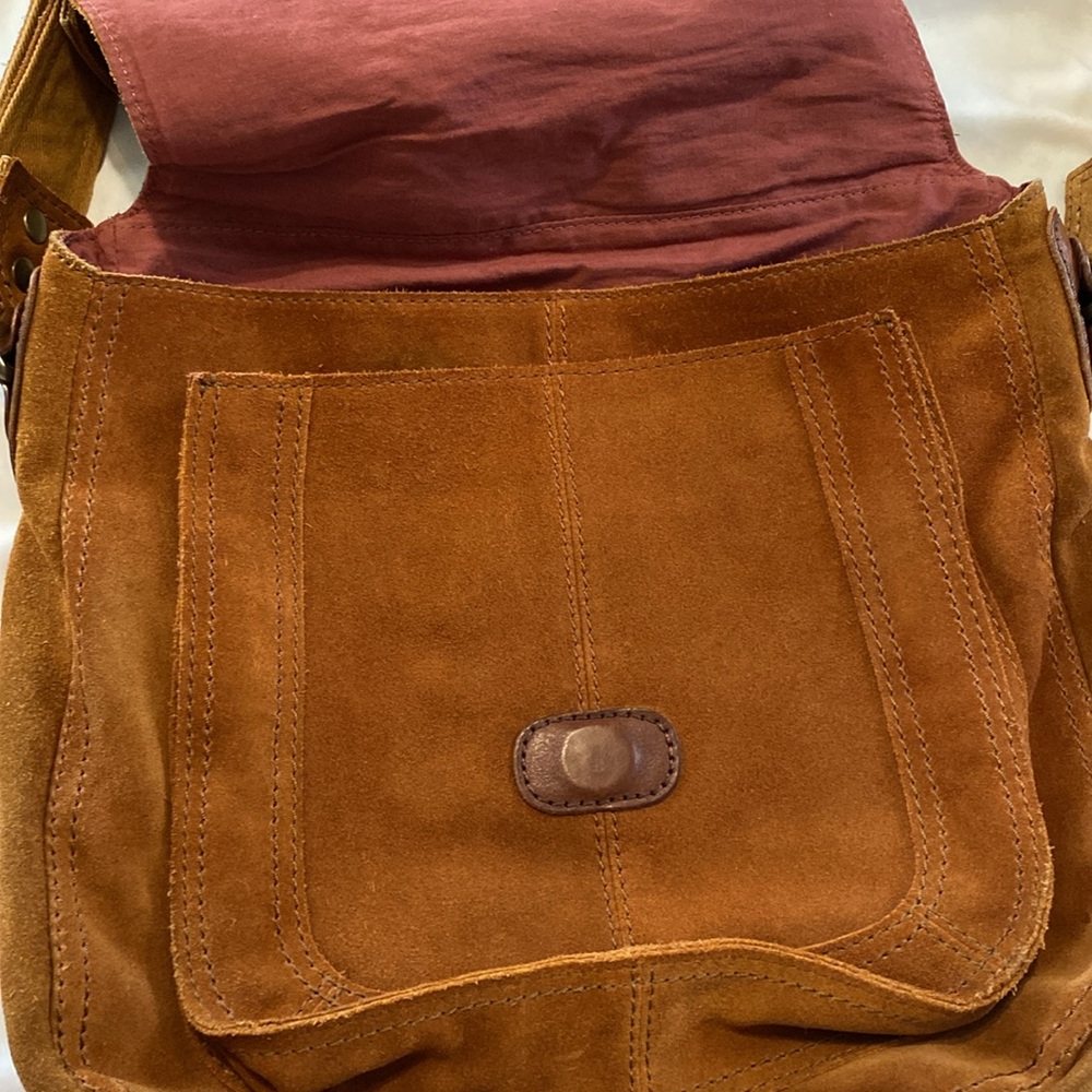Large lucky brand suede, Crossbody - Picture 2 of 7